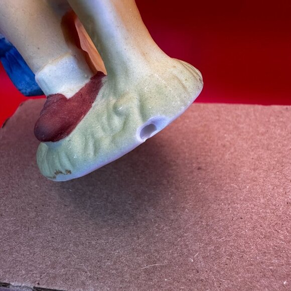 VTG CERAMIC FIGURINE LITTLE GIRL HOLDING PUPPY & BLUE PURSE, 4.5 in - Picture 6 of 7